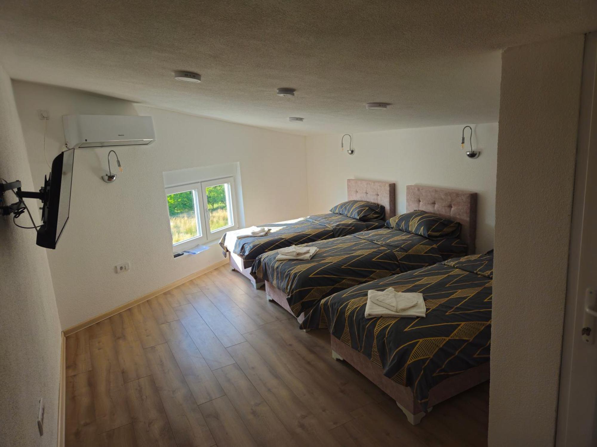 Apartmani Spa Bjelasica Bijelo Polje Rum bild